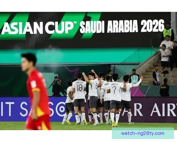 国足决赛喜讯传来越南破防日本忧