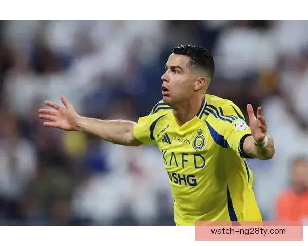 希勒批评C罗罢训:高薪背后的荒唐行为 希勒批评C罗罢训:高薪背后的荒唐行为